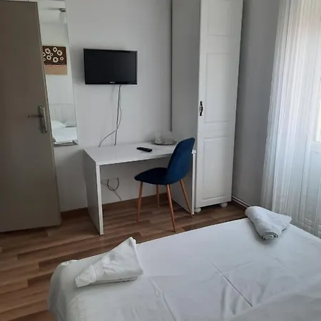 Casa Loro Pensión 3*